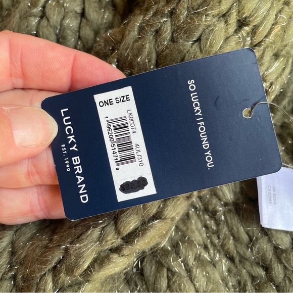 Lucky Brand green chunky knit long wrap around scarf Women’s O/S NWT - Picture 7 of 10